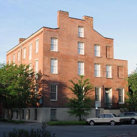 The Presidents' Quarters Inn Savannah Exterior photo